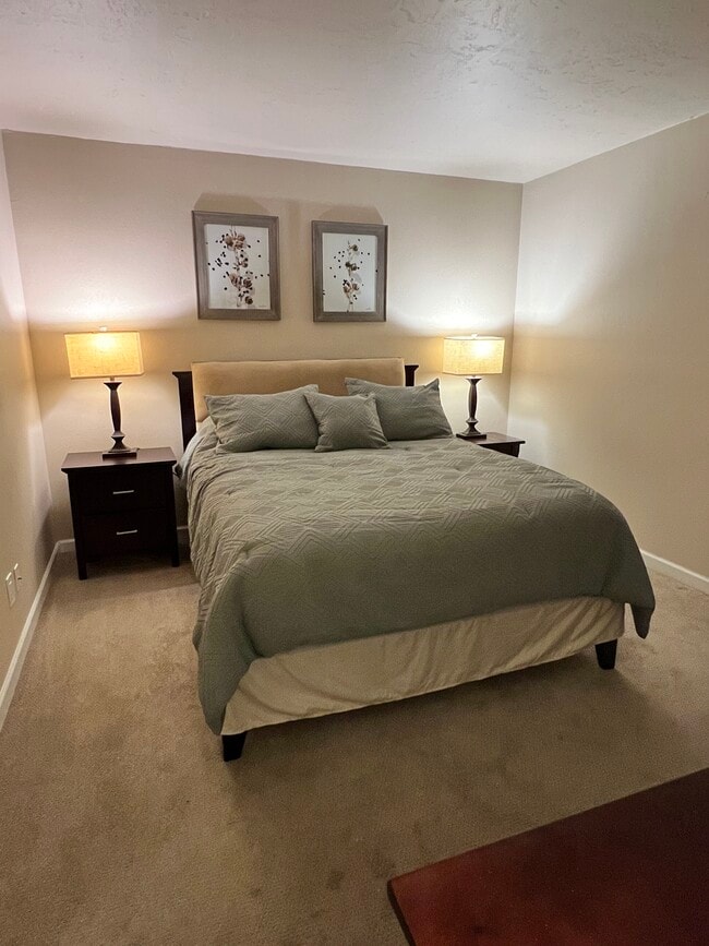 5122 N 31st Way, Unit 221 in Phoenix, AZ - Building Photo - Building Photo