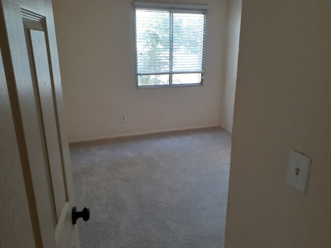 3646 N 67th Ave in Phoenix, AZ - Foto de edificio - Building Photo