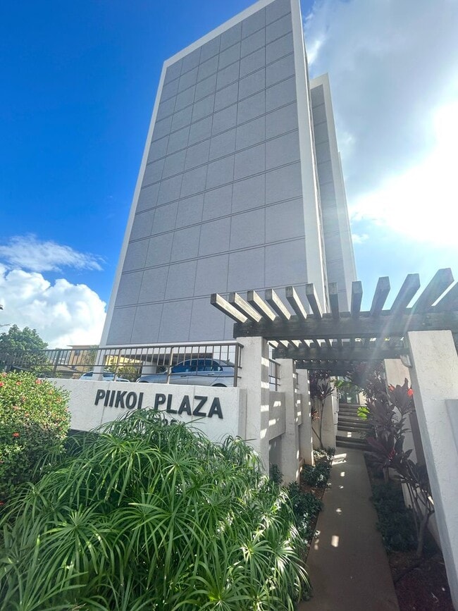 property at 725 Piikoi St