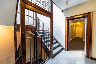 1476 Beacon St, Unit 31 in Brookline, MA - Building Photo - Building Photo