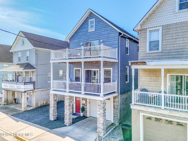 property at 10 Center St