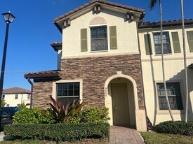 9399 W 33rd Ln in Hialeah, FL - Building Photo