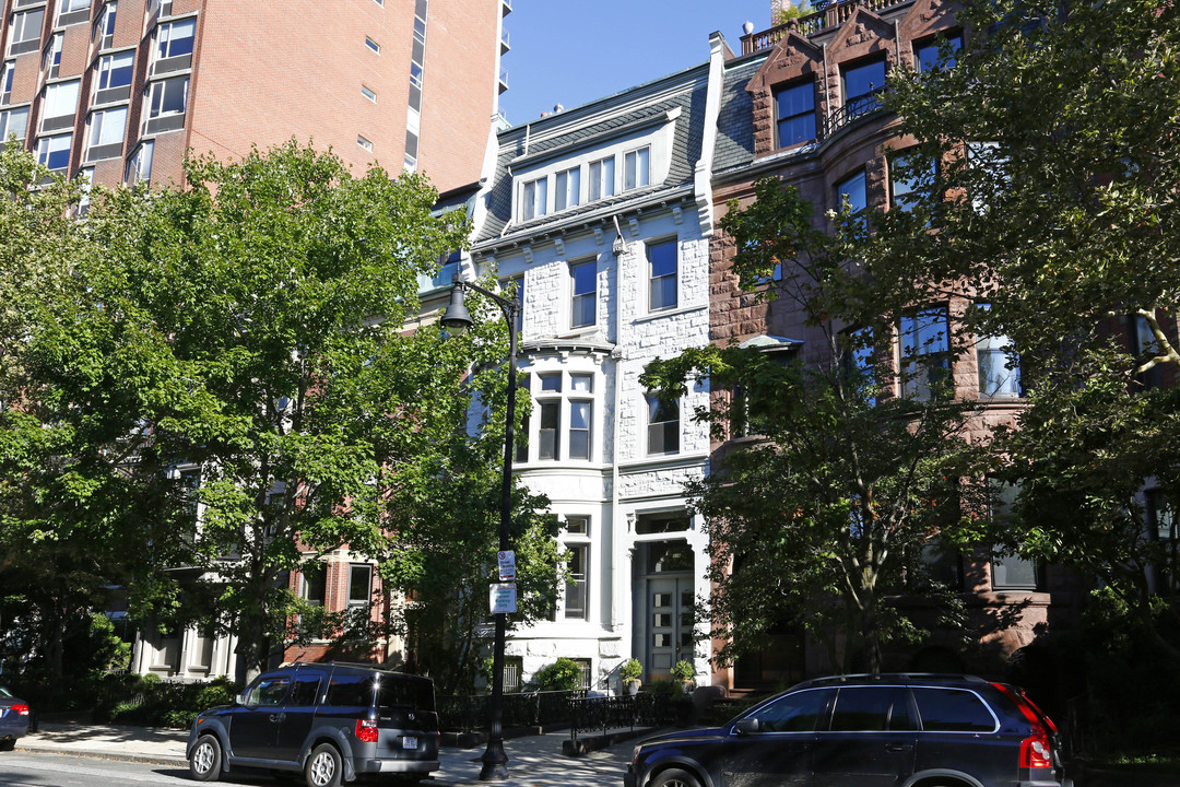 318 Beacon St in Boston, MA - Foto de edificio