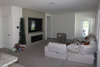 1385 Daisy Feild Dr in Winter Haven, FL - Building Photo - Building Photo