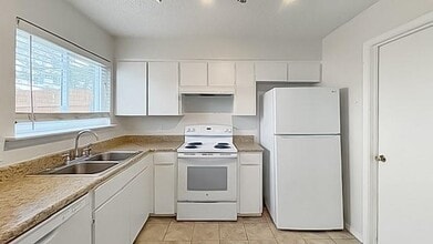 538 E Norwood Cir in Arlington, TX - Building Photo - Building Photo