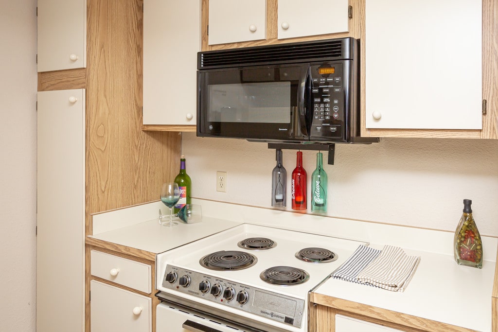 Seasons Apartments in Kenner, LA