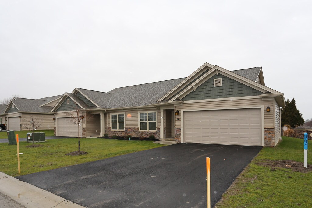 Sherwood Meadows Apartments & Townhomes Hamburg, NY Apartments