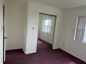 2425 1/2 Gates St, Unit Single Bedroom for Rent in Los Angeles, CA - Building Photo