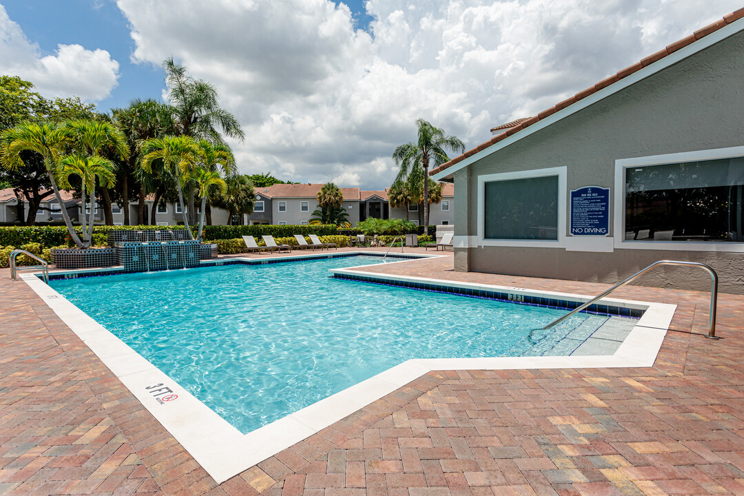 Palms of Boca Del Mar in Boca Raton, FL - Foto de edificio