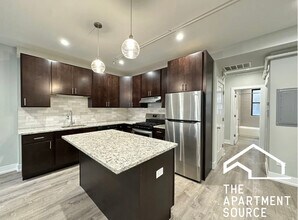 1142 Maple Ave in Evanston, IL - Building Photo - Building Photo