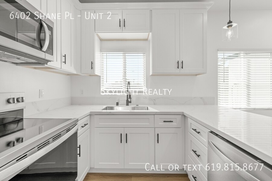 6402 Shane Pl in San Diego, CA - Building Photo