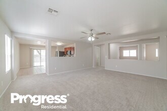 3025 W Silver Sage Ln in Phoenix, AZ - Building Photo - Building Photo