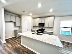 2343 Aspen Hl Dr in Heartland, TX - Building Photo - Building Photo