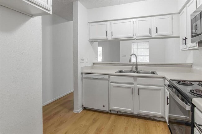 property at 812 Jefferson Ave