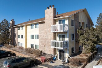 Spinnaker Run Condos in Aurora, CO - Building Photo - Building Photo