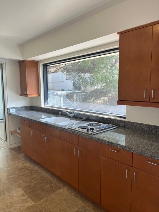 3555 Shaw Ranch Rd in Pasadena, CA - Foto de edificio
