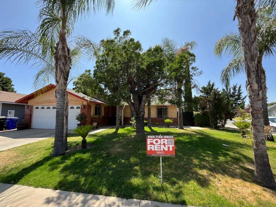1151 N Patsy Dr in Porterville, CA - Building Photo