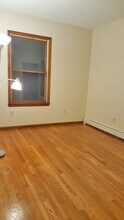 205 1/2 Charles St in Cambridge, MA - Building Photo - Building Photo
