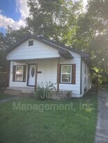 241 3rd St NE in Paris, TX - Building Photo