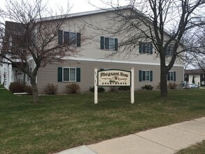 Pheasant Run Apartments in Waupaca, WI - Building Photo - Building Photo