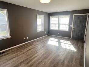 904 E Fairlawn Dr in Urbana, IL - Building Photo - Building Photo