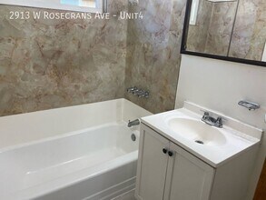 2913 Rosecrans Ave in Gardena, CA - Building Photo - Building Photo