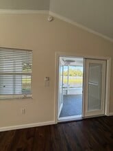 107 58th St E in Palmetto, FL - Foto de edificio - Building Photo