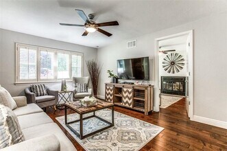 4403 Cole Ave in Dallas, TX - Building Photo - Building Photo