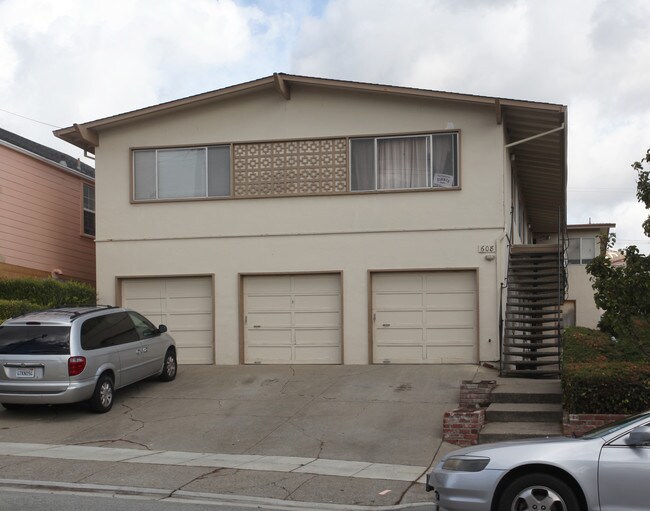 608 Commercial Ave in South San Francisco, CA - Foto de edificio - Building Photo