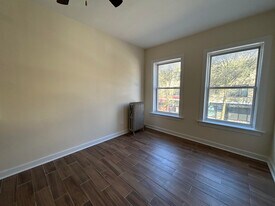 2718 N Milwaukee Ave, Unit 201 in Chicago, IL - Building Photo