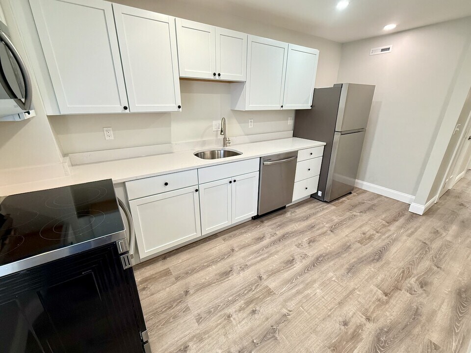 15 Linden St in Boston, MA - Building Photo
