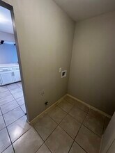 2404 Parker Ln in Austin, TX - Building Photo - Building Photo