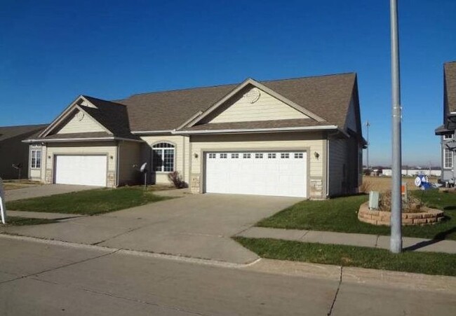 property at 306 Southwest Carriage Drive