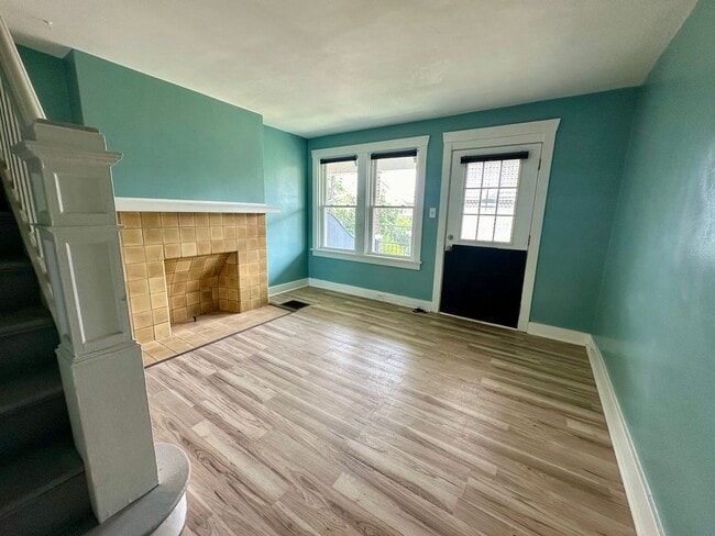 property at 929 Clarissa St