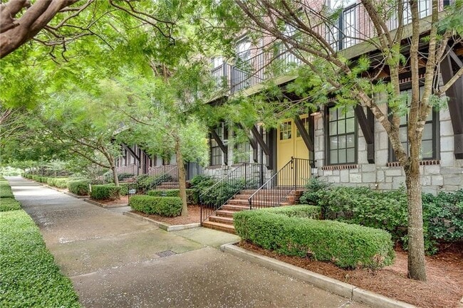 345 Glen Iris Dr NE in Atlanta, GA - Building Photo - Building Photo