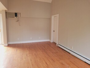 27-29-29 Highland Ave in Leonardo, NJ - Building Photo - Building Photo