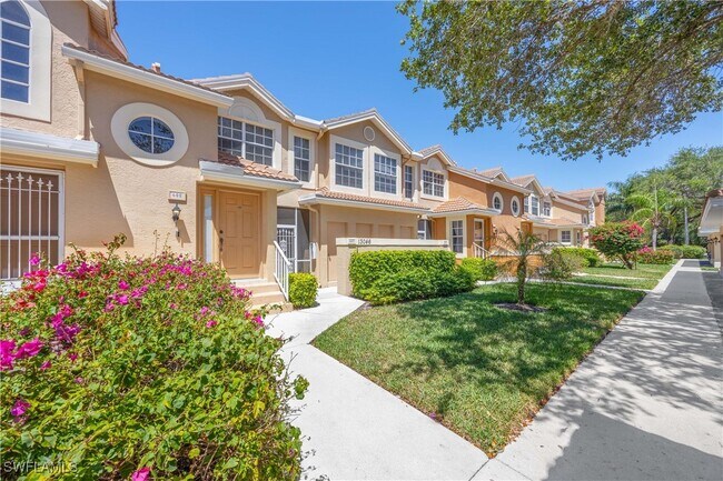 13046 Amberley Ct in Bonita Springs, FL - Building Photo - Building Photo