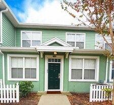 2200 San Christabolo Dr in Kissimmee, FL - Building Photo