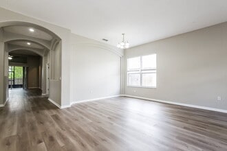 30313 Pga Dr in Sorrento, FL - Building Photo - Building Photo