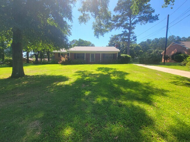991 Upper Kingston Rd in Prattville, AL - Building Photo - Building Photo