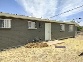 915 W Helen St in Bisbee, AZ - Building Photo - Building Photo
