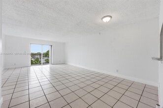 2520 N Andrews Ave in Wilton Manors, FL - Building Photo - Building Photo