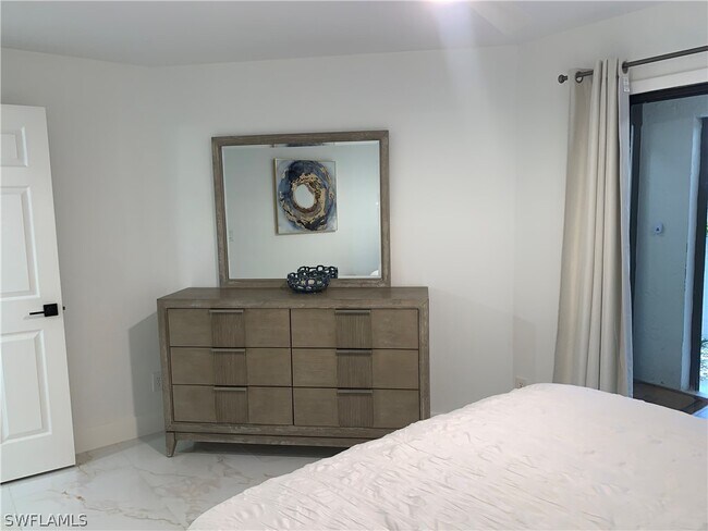 property at 4082 Belair Ln