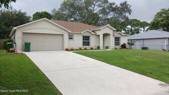 5149 Arlington Rd in Cocoa, FL - Building Photo