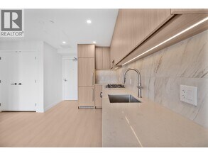 626 Claremont St in Coquitlam, BC - Building Photo - Building Photo