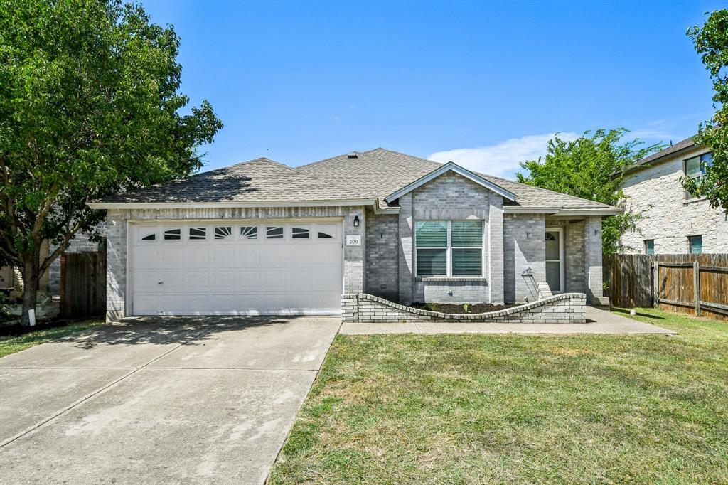 209 Cottontail Dr in Leander, TX - Building Photo