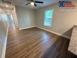873 Jane Dr in Jacksonville, AR - Foto de edificio - Building Photo