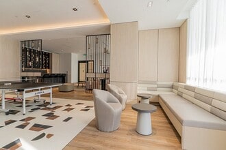 5249 Dundas Street W in Toronto, ON - Building Photo - Interior Photo