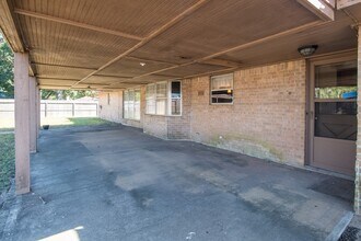 1830 Baker Dr in Tomball, TX - Building Photo - Building Photo