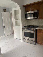 5142 Philip Ave in Maple Heights, OH - Building Photo - Building Photo